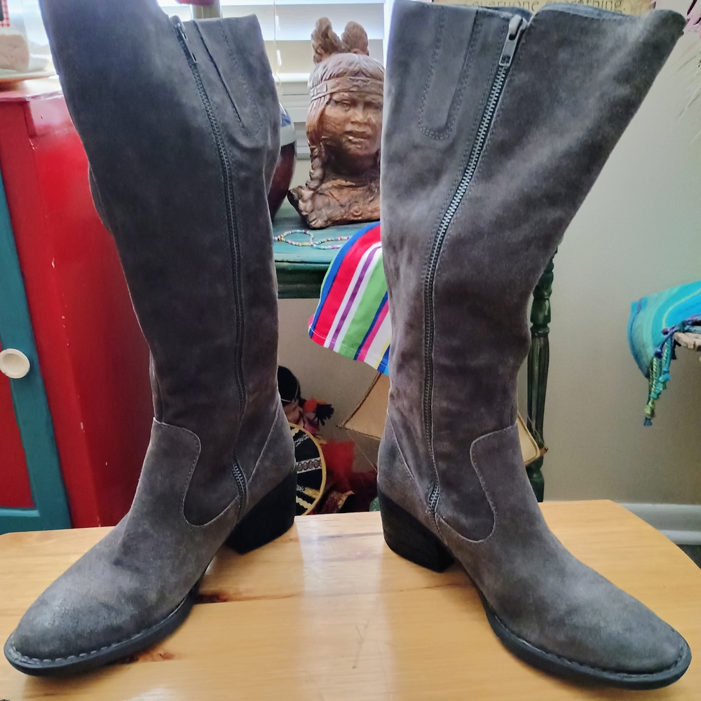 BORN BRAND BOOTS!  BASIL !!  Charcoal Suede Over the Knee Boots!! - Picture 9 of 12